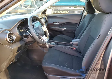 2021 Nissan Kicks Sv z USA, uszkodzony, nr VIN 3N1CP5CV0ML523091